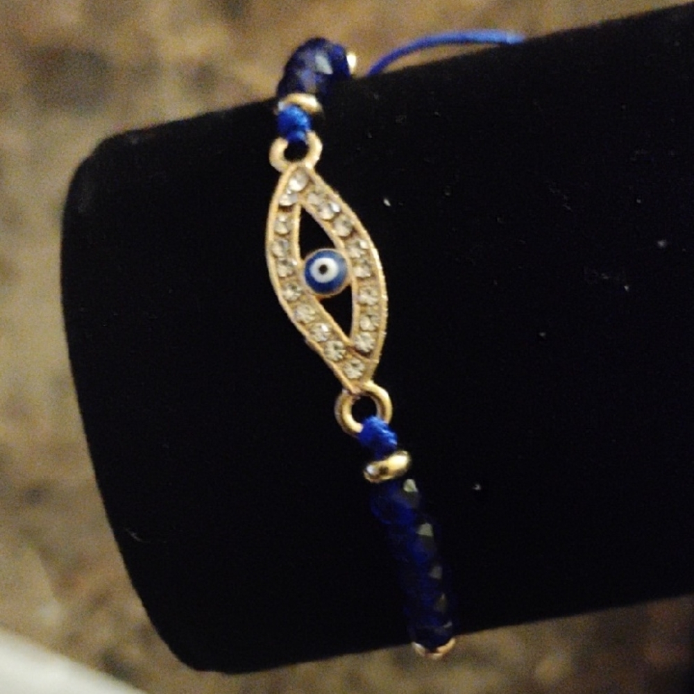Elegant Blue Evil Eye Bracelet